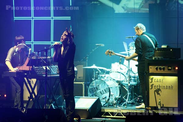 FRANZ FERDINAND - 2009-11-26 - PARIS - Zenith - 